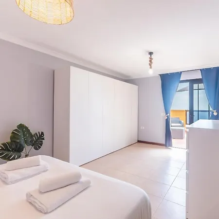 Stunning Sea Views Private Terrace House * 波里斯-德阿沃纳